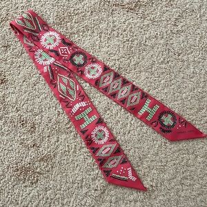 NEW Hermes Silk Twilly